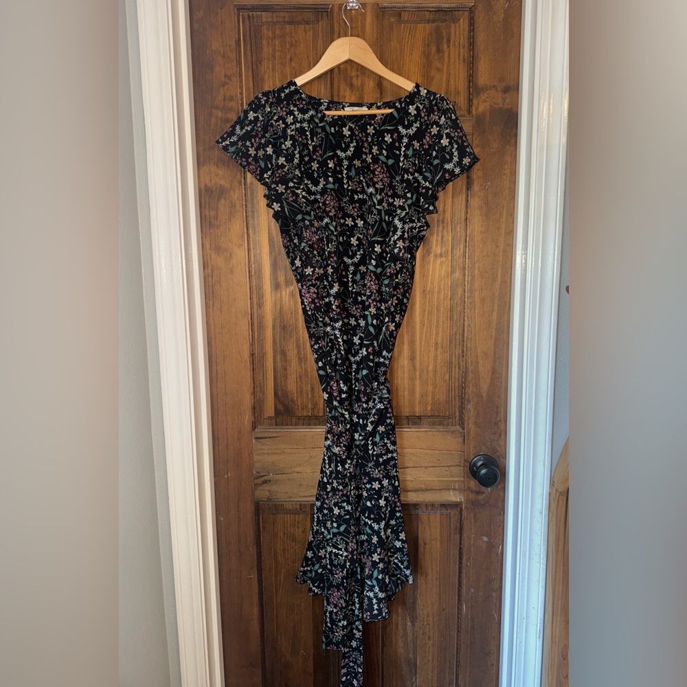 Max Studio Black Floral Midi Dress with Short Sleeves